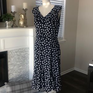 Talbots Dress size 12 color navy blue/ white